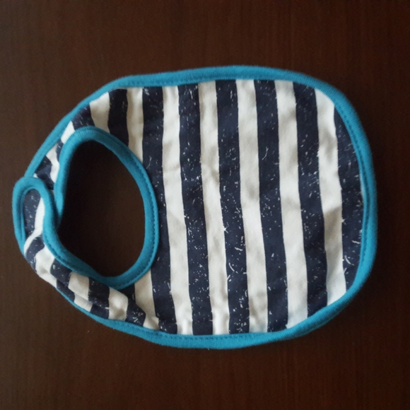 Bib set - Picture 3 of 4